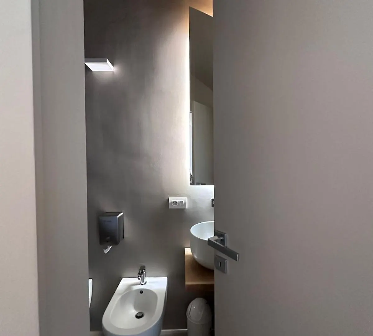 Гостевой дом Ottanta5 Private Rooms Мессина Италия